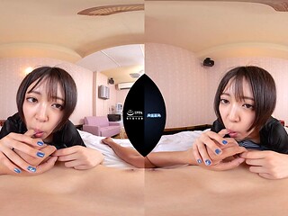 Asian Curves Mesmerize in Wild Big Virtual Heat