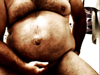 BravoXray7 Bear Exploring While The Wife Is Away For Pay.