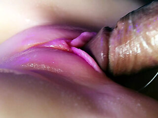 Juicy pussy close-up absorbs a portion of sperm from a big cock and slurps!