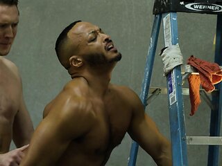 Analgaping muscular ebony riding mature