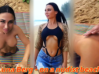 Secret Moment on the Beach Stranger Peeks and Gets His Chance