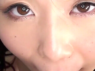 Looks Like Konishi Nanami!? A Sexy and Girl with E-cup Breasts Gets Her Body Licked All Over in a Hotel