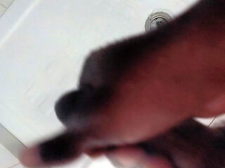 The bitch my plate I masturbate in the shower to refresh myself