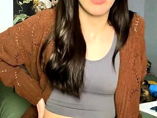 Cute brunette amateur babe sosha masturbating