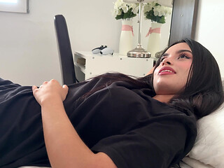 My Latina stepsister forgets her panties before the flight