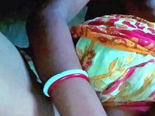 Desi Wife Self Satisfaction
