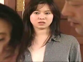 00336,A woman who screams in agony