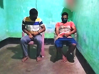 Sexual tension between friends (Gay Reality Story)