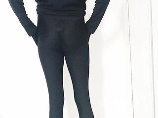 I'm have fun in black zentai suit