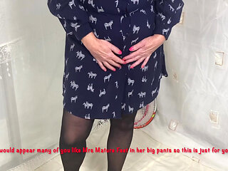 Mrs Mature Feet in a Big Pants Special