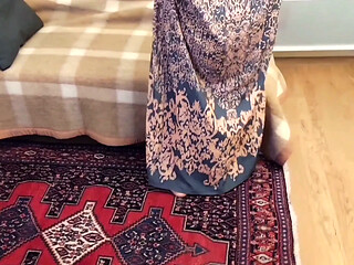 Hot German MILF gets her feet worshipped in CFNM sex