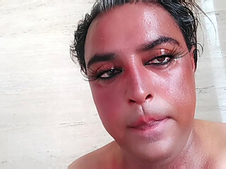 Beautiful pee home solo Big Butt