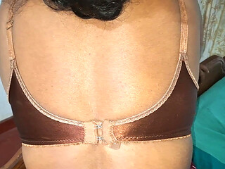 Desi hot wife amazing natural boobs