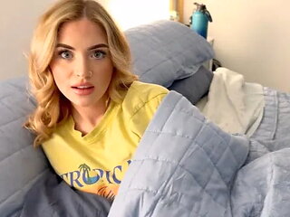 omg Step Sis Quit Playing with Your Pussy, I only Wanted to Watch a Movie