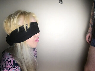 Blindfolded babe gives sloppy blowjob to big dick