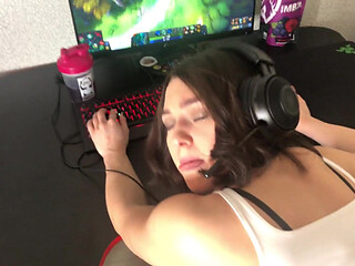 New Imba in Dota 2. to Shock. Sexy Gamer Girl Plays.
