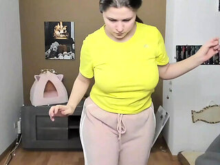 BBW Tina Angel Shows Off Her Huge Curves in Tight Lingerie Try-On