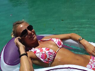 Fingering makes MILF Laura Crystal dripping wet and ready for a cock