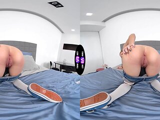 Teen Luciana flaunts her fine derrire in solos