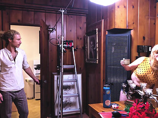 Between the Sheets with Alison Rey: Michael Vegas & Siouxsie Q  Behind the Scenes  Adult Time