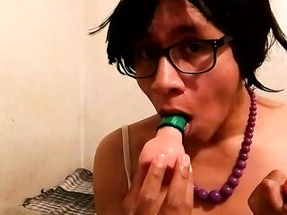 Joselynne Crossdresser Oral Dildo
