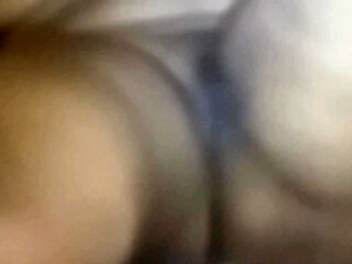 Amateur girlfriend gets creampied in homemade video