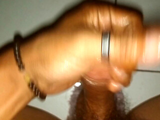 Man masturbates alone until he squirts