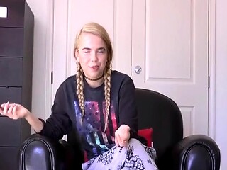 Cute amateur brunette naughty in solo jerking show on camera