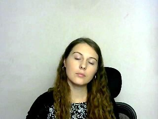 Babe in front of her webcam: Amateur  Bongacams Porn