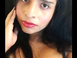 Chica trans peruana masturb&aacute_ndose rico