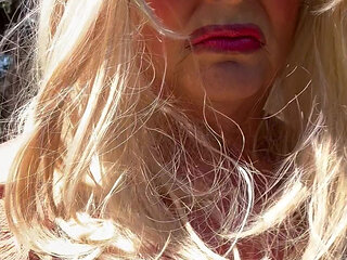 Culoness crossdresser in the park