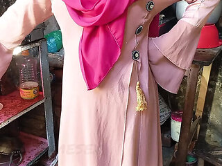 Kitchen Fuck Turns Wild With Desi Bhabhi and Devar