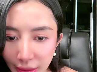 A BEAUTIFUL GIRL WHO LIKES TO BE WHILE ON A VIDEO CALL WITH HER BOYFRIEND