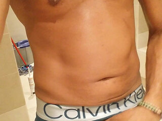 I Made a Very Hot Video with My Dark Green Underwear