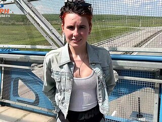 Amateur couple shares risky roadside romp on pedestrian bridge