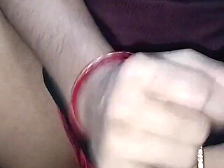 Hot Indian Babe Sloppy Deepthroat & Tongue Out Blowjob - Amateur Desi