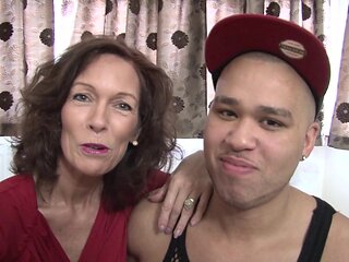 Hot British Mature Cougar Loves Having Sex With Her Horny Toyboy - MatureNL