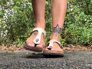 Black Amateur Explore Hot Foot Fetish