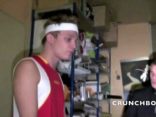 Twink fucked y xxl cock of the boxer Kameron frost