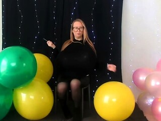 Blonde Amateur Striptease Webcam