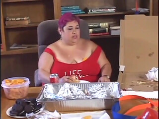 Huge cubby milf on the sexy cock     ( Full original movie.)