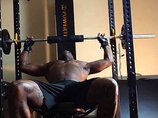 Hallelujah Johnson - Hitting the Gym