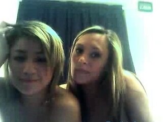 Two Blondes' Amateur Webcam Show