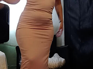 I come from the wedding very hot