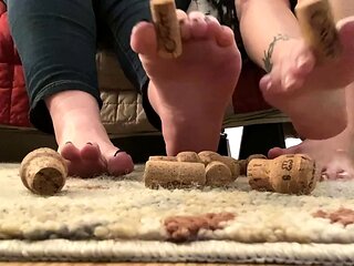 Black Amateur Explore Hot Foot Fetish