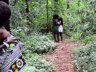 Curvy Ebony Best Friends End Up Dripping After Amazing Lesbian Sex Sesh