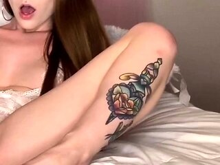 Close up teen wet pussy orgasm