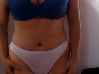 Full Body Feature the Pretty New Bra