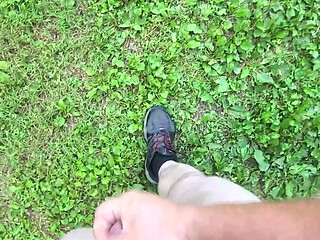 Jerk off in the Park
