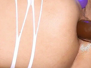 Close-up of My Wife's Ass Taking a Huge Black Thing up the Ass.